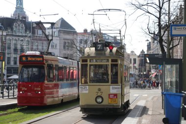 Tarihi tramvay Htm Lahey Lange Vijverberg üzerinde raylar üzerinde Ombouwer olarak normal Glt 2 tramvay hattı 16 Müzesi tramvay olarak bilinen 77