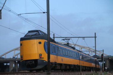 Şehir içi tren türü ICM koploper Moordrecht geçiş, Gouda ve Lahey arasında tren yolu.