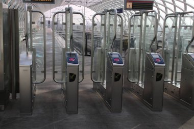 Erasmuslijn Den Haag Centraal Tren istasyonunda metro Metro İstasyonu 