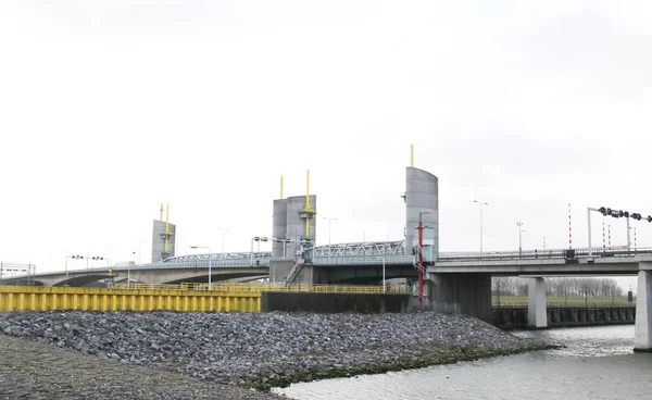 Hartelbrug Γέφυρα Πάνω Από Hartelkanaal Στο Spijkenisse Στο Λιμάνι Του — Φωτογραφία Αρχείου