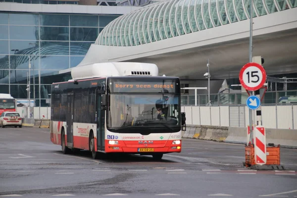Місцевий Автобус Вокзалі Den Haag Центральний Кількість 6730 Connexxion Служби — стокове фото