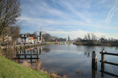 Oude Veerstal nehir hollandsche Gouda Hollanda Ijssel iskele boyunca