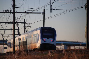 Akşam güneşi Gouda arasındaki Den Haag NS Moordrecht itibariyle yerel banliyö yazın Slt 