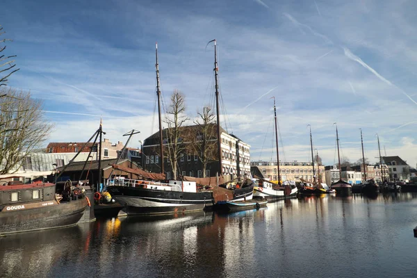 Stary Port Muzeum Gouda Zabytkowych Statków Mallegatsluis Śluzy Hollandsche Ijssel — Zdjęcie stockowe