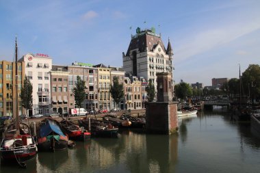 Het Witte Huis, 1898 yılında Hollanda Rotterdam'da inşa İngilizce Beyaz Saray'da. Uzun zaman oldu Avrupa'da bina en yüksek makam olduğunu