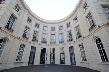 Lahey şehir merkezinde koninklijke schouwburg adlı Kraliyet tiyatrosu