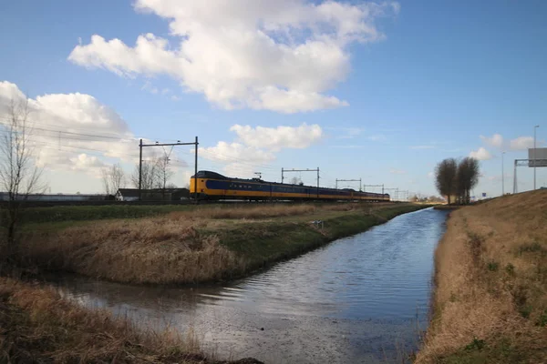 Train Interurbain Icm Koploper Sur Voie Ferrée Zevenhuizen Aux Pays — Photo