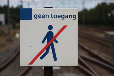 Hollanda'da Zwolle yakın tren istasyonu 't Harde işareti