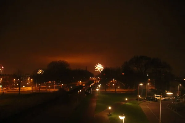 Fyrverkerier Exploderande Den Orangea Himlen Nieuwerkerk Aan Den Ijssel Färgade — Stockfoto