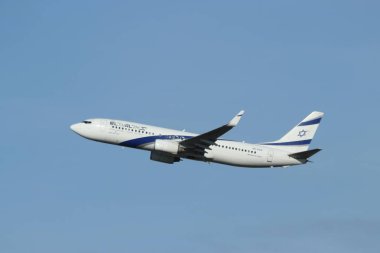 Amsterdam Schiphol Havaalanı'nda 06 24 Kaagbaan giriş kapısı 45c hiçbir izinsiz giriş için mavi işareti