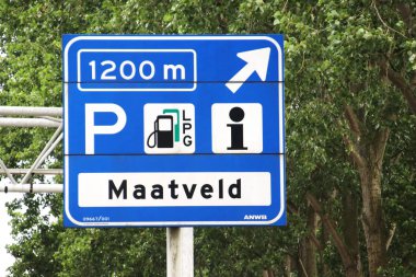 nieuwerkerk aan den Ijssel de otopark Maatveld için otoyol A20 üzerinde kavşak