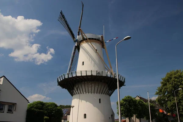 Хооп Белокаменная Круглая Башня 1897 Года Южной Голландии — стоковое фото