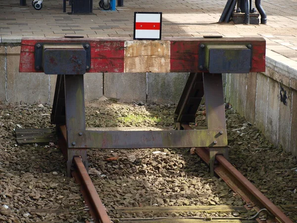 Blok Kolejowy Końcu Toru Kolejowego Peronie Stacji Gouda Holandii — Zdjęcie stockowe