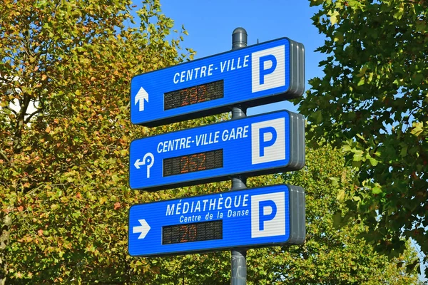 Les Mureaux França Outubro 2017 Sinal Estacionamento — Fotografia de Stock