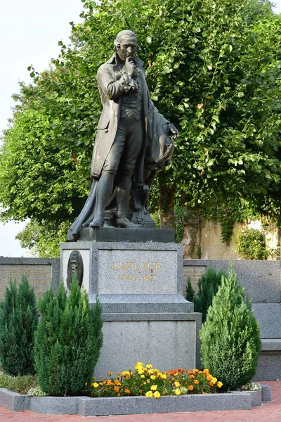 Beaumont Auge France August 2016 Laplace Statue Afamous Mathematician — стоковое фото