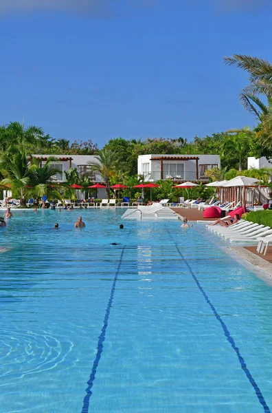 Punta Cana Dominicaanse Republiek Juni 2017 Zwembad Een Hotel — Stockfoto