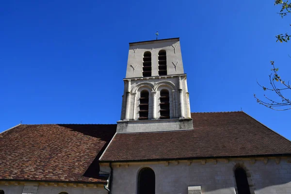 Verneuil Sur Seine França Abril 2017 Igreja Centro Cidade — Fotografia de Stock