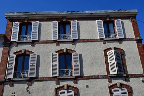 Verneuil Sur Seine França Abril 2017 Pitoresco Centro Cidade — Fotografia de Stock