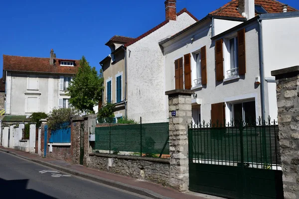 Verneuil Sur Seine França Abril 2017 Pitoresco Centro Cidade — Fotografia de Stock