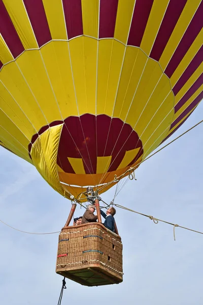 Les Mureaux Frankrike Mars 2017 Luftballong Sautour Park — Stockfoto