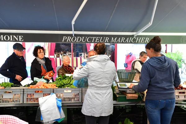 Pouliguen Francia Abril 2017 Pintoresco Mercado —  Fotos de Stock