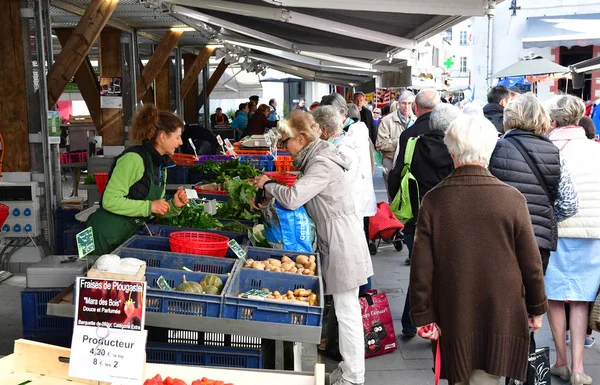 Pouliguen Frankrike April 2017 Den Pittoreska Marknaden — Stockfoto