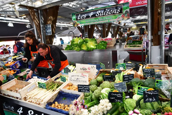 Pouliguen Francia Aprile 2017 Pittoresco Mercato — Foto Stock