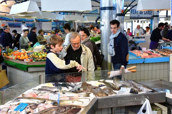 Pornichet Francia Aprile 2017 Negozio Pesce Mercato Coperto — Foto Stock