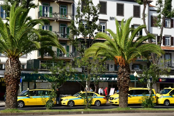 Funchal Portekiz Şubat 2018 Taksi Şehir Merkezi — Stok fotoğraf