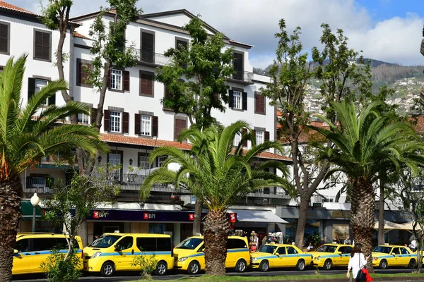 Funchal Portekiz Şubat 2018 Taksi Şehir Merkezi — Stok fotoğraf