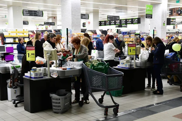 Funchal Portekiz Şubat 2018 Ticari Merkezi Forum Şehir Batıda Süpermarket — Stok fotoğraf