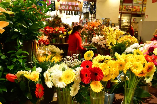 Φουντσάλ Πορτογαλία Φεβρουαρίου 2018 Λουλούδια Στην Σκεπαστή Αγορά Στο Κέντρο — Φωτογραφία Αρχείου