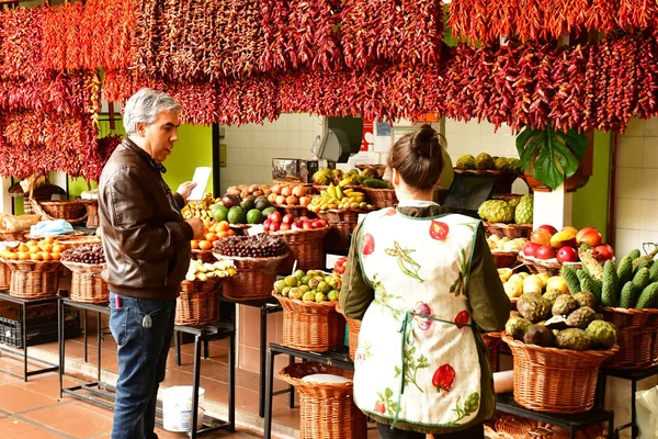 Funchal Portugal Febrero 2018 Chile Mercado Cubierto Centro Ciudad —  Fotos de Stock