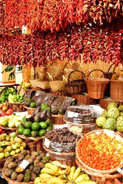 Funchal Portugal Febrero 2018 Chile Mercado Cubierto Centro Ciudad —  Fotos de Stock