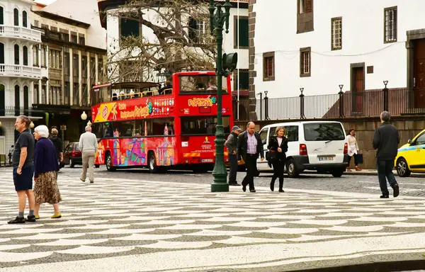Funchal Portekiz Şubat 2018 Şehir Merkezinde Turistik Otobüs — Stok fotoğraf