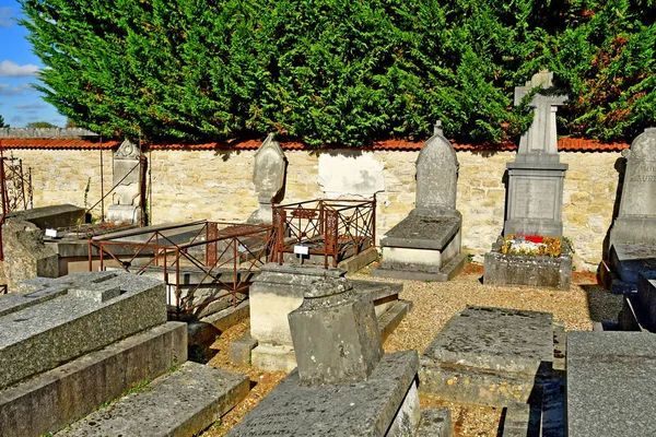 Verneuil Sur Seine Frankrike Oktober 2017 Kyrkogården — Stockfoto