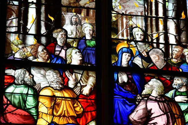Montfort Amaury Frankrijk Mei 2018 Glasraam Van Historische Renaissance Kerk — Stockfoto
