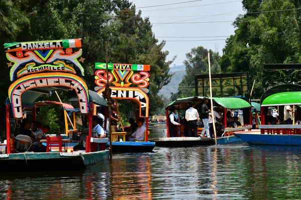 México Estados Unidos Mexicanos Maio 2018 Barco Turístico Restaurante Canal — Fotografia de Stock