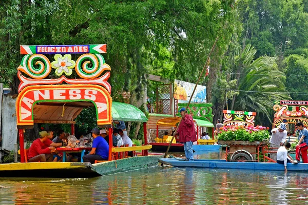 México Estados Unidos Mexicanos Maio 2018 Barco Turístico Restaurante Canal — Fotografia de Stock