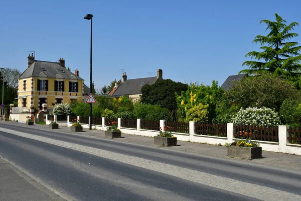 Benouville France April 2018 Die Straße Der Nähe Des Denkmals — Stockfoto