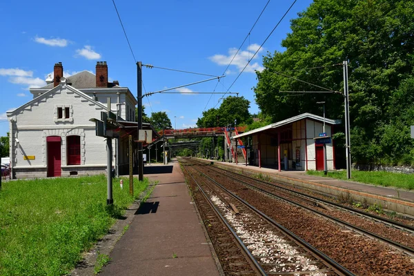 Vaux Sur Seine Frankrike Juni 2018 Järnvägsstationen — Stockfoto