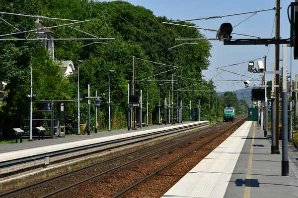 Villennes Sur Seine Fransa Haziran 2018 Yaz Pitoresk Kent Merkezinde — Stok fotoğraf