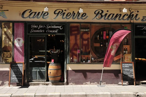 Nice Fransa Nisan 2016 Şarap Dükkanı Pitoresk Şehir Merkezinde — Stok fotoğraf