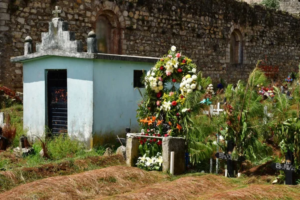 San Juan Chamula Estados Unidos Mexicanos Mayo 2018 Cementerio Pintoresca —  Fotos de Stock
