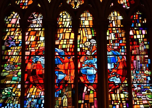 Douvres Delivrande 2018年4月22日 历史大教堂的窗口 — 图库照片