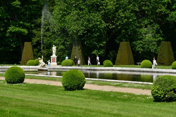 Choisel France May 2018 Breteuil Castle Park — стоковое фото
