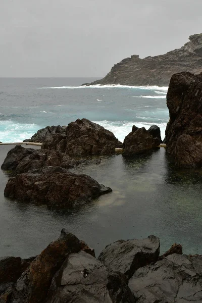 Porto Moniz Madeira Portugal Fevereiro 2018 Piscina Natural Rocha Vulcânica — Fotografia de Stock