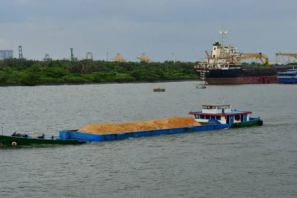 Chi Minh City Sajgon Socjalistycznej Republiki Wietnamu Sierpień 2018 Łódź — Zdjęcie stockowe