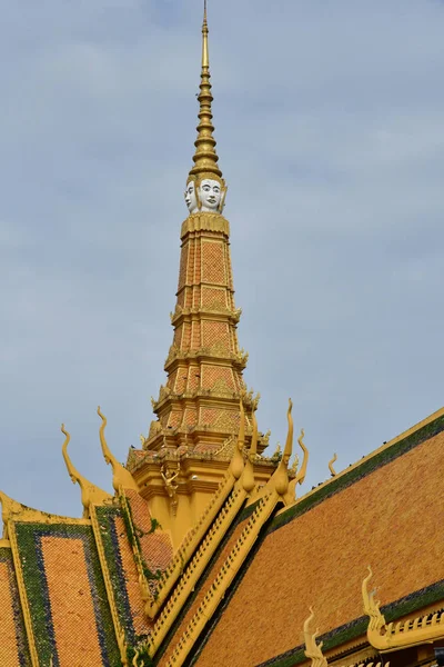 柬埔寨王国 2018年8月20日 皇宫的王座大厅 — 图库照片