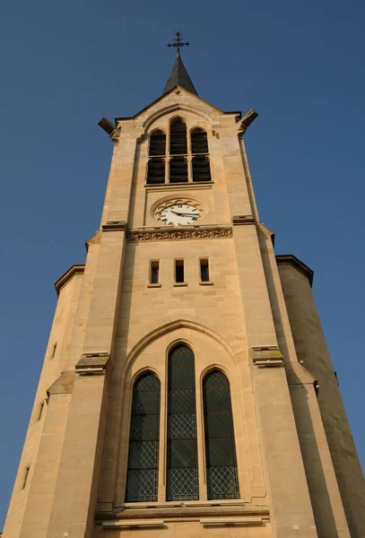 Les Mureaux Francja Lipca 2017 Kościół Saint Pierre Saint Paul — Zdjęcie stockowe